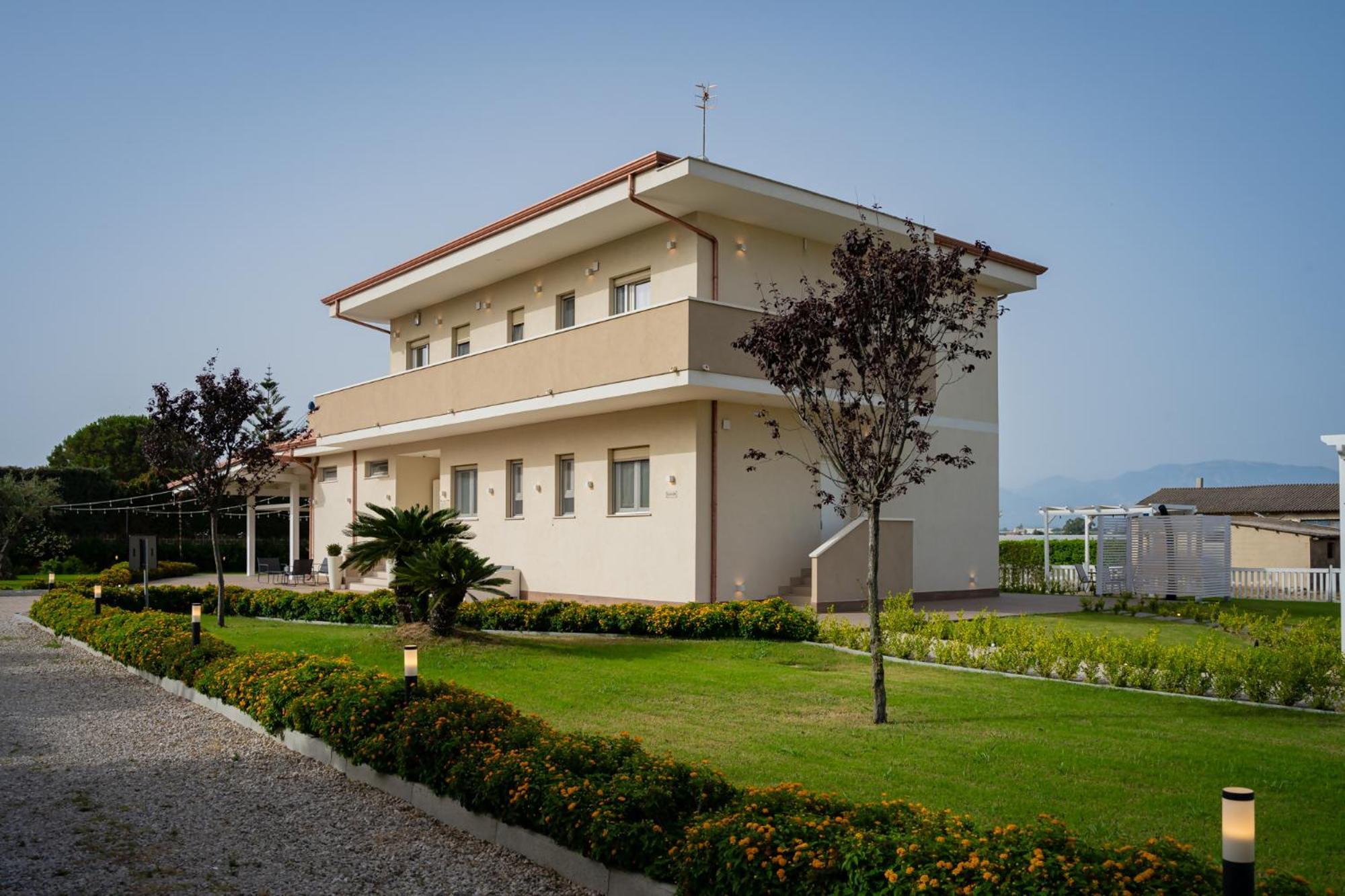 Villa Zefiro Suites & Events バッティパーリア エクステリア 写真