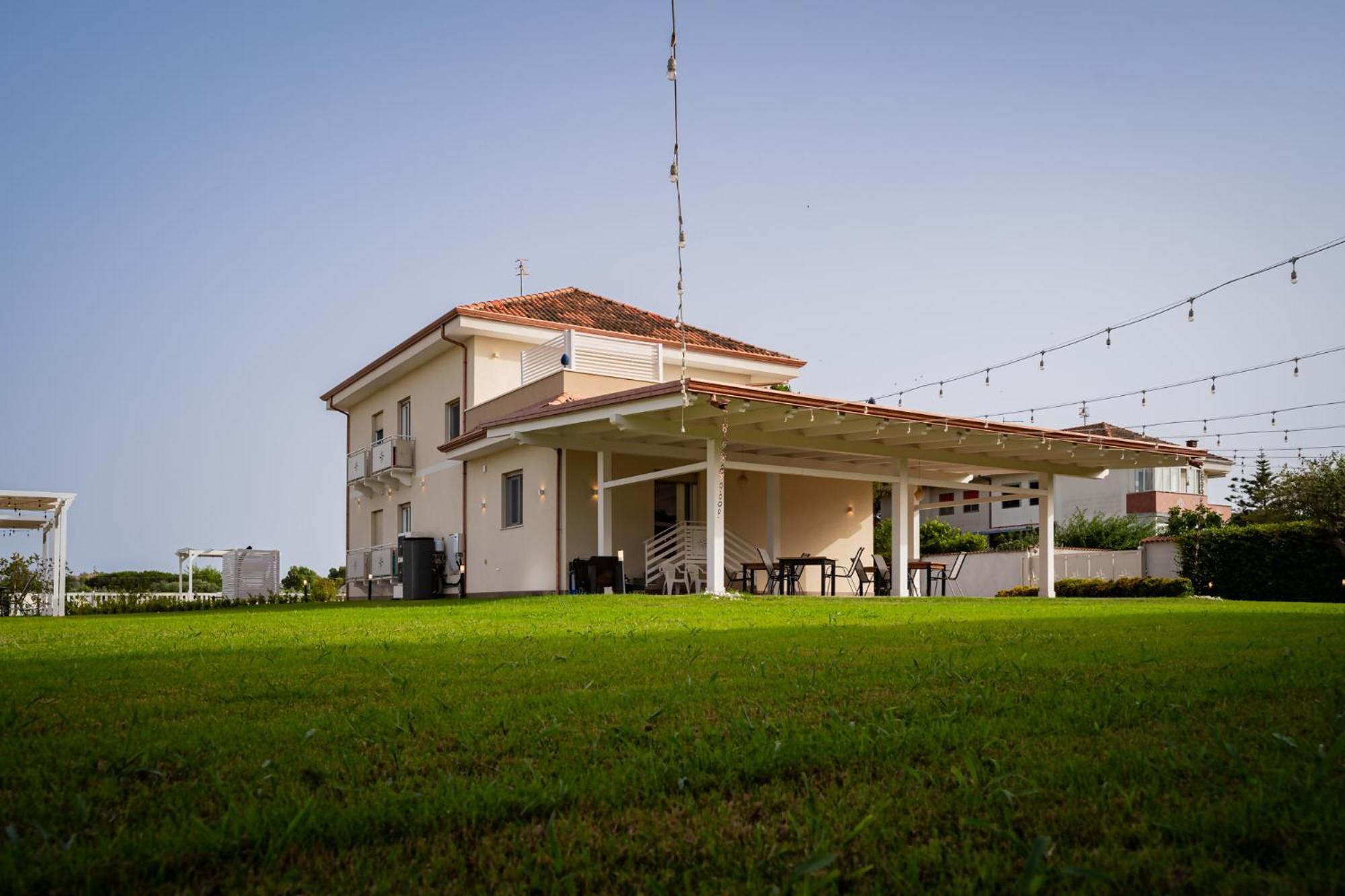 Villa Zefiro Suites & Events バッティパーリア エクステリア 写真